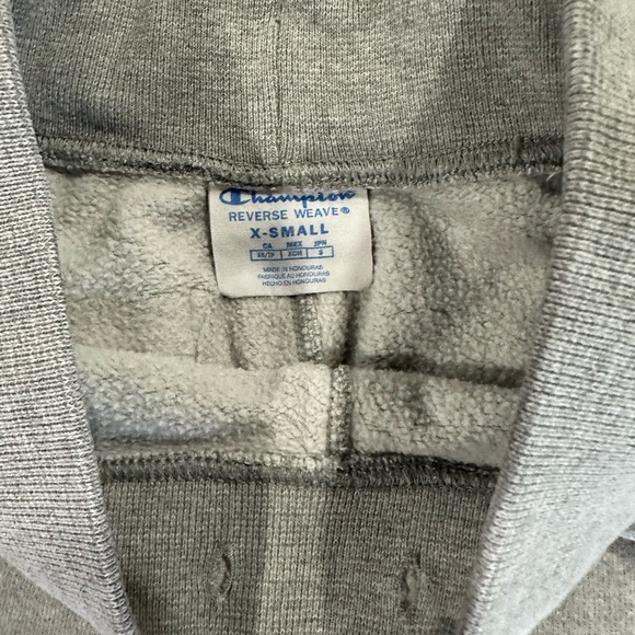 Women’s Champion jogger crew set. Used w/small stain on sweater. XS - Picture 7 of 7